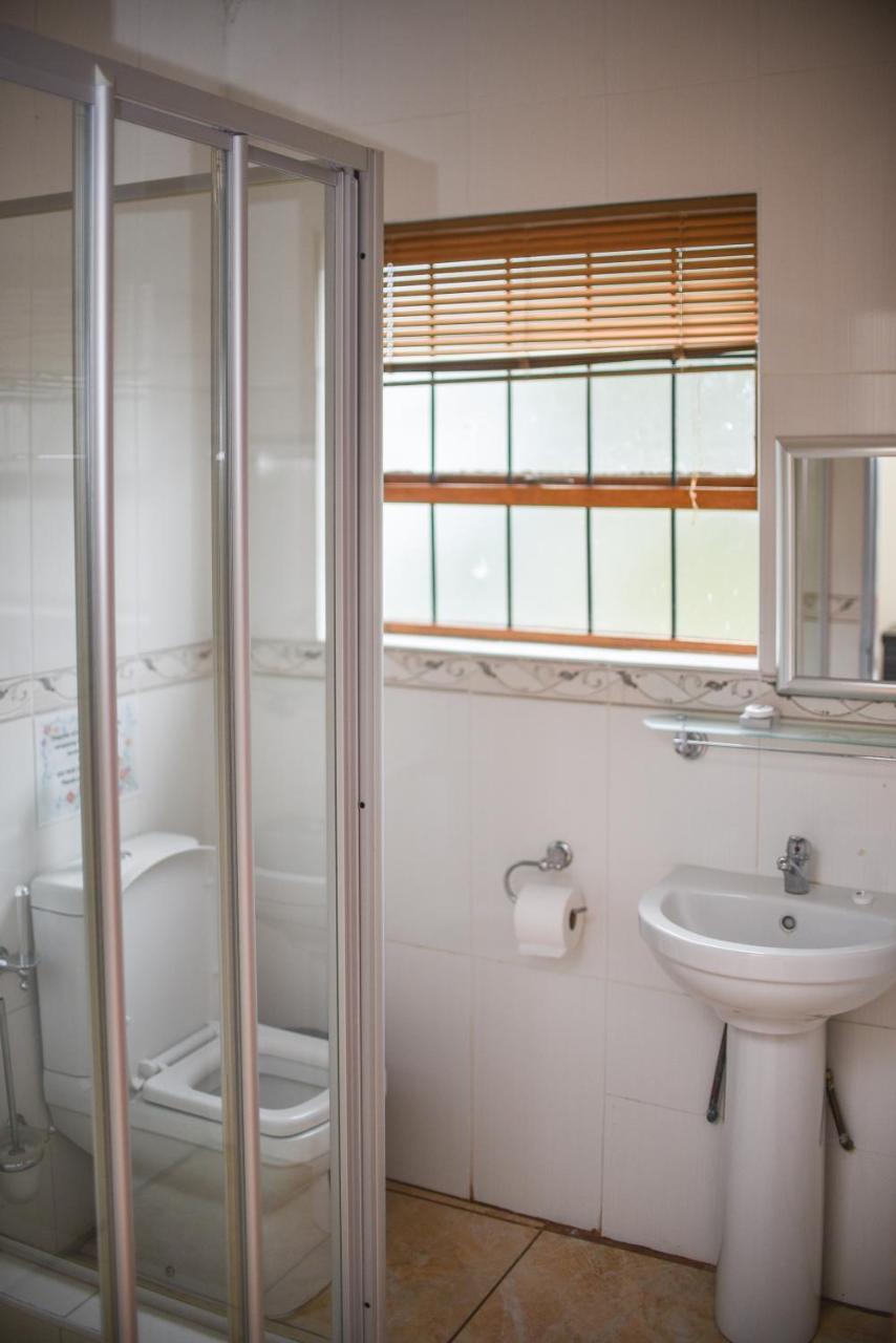Tshedza Guest Lodge Louis Trichardt Kültér fotó